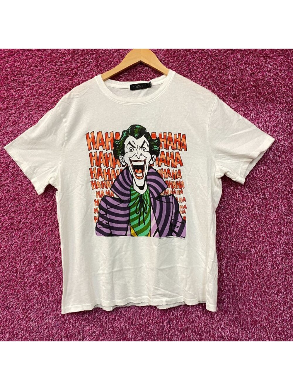 DC Comics Villain The Joker Graphic T-Shirt XL